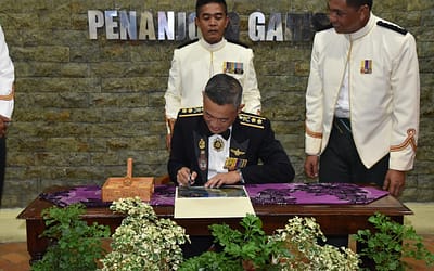 MAJLIS MAKAN MALAM BERADAT BAGI KURSUS KEPIMPINAN DAN PENGURUSAN PEGAWAI WARAN SIRI 1/2020