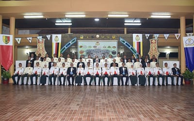 MAJLIS MAKAN MALAM BERADAT BAGI KURSUS KEPIMPINAN DAN PENGURUSAN PEGAWAI WARAN SIRI 02/2022
