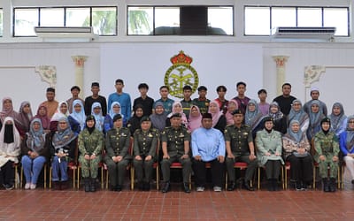 LAWATAN DARIPADA AHLI-AHLI TAKMIR, MUSLIMAH DAN BELIA, BELIAWANIS DARI ZON 4, DAERAH BRUNEI-MUARA KE INSTITUT LATIHAN ANGKATAN BERSENJATA DIRAJA BRUNEI