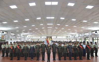 SESSION BETWEEN YANG MULIA, COMMANDANT OF THE TRAINING INSTITUTE, ROYAL BRUNEI ARMED FORCES (TI RBAF), AND MALE RECRUITS OF INTAKE 175 AND FEMALE RECRUITS OF INTAKE 59