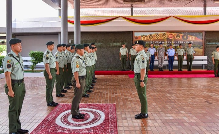 Majlis Penyampaian Sumbangan dan Cenderamata 02.jpg