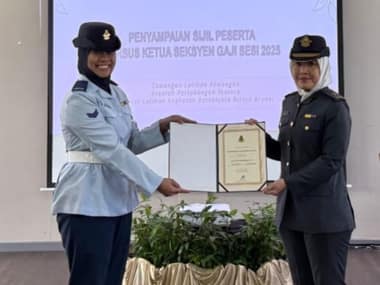 THE CERTIFICATE PRESENTATION AND CLOSING CEREMONY FOR THE PAY SECTION LEADER COURSE SESSION 2025 05.png