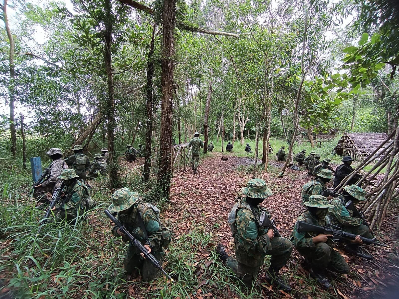 Eksesais Hutan Mahu Tahu bagi Rekrut Lelaki Pengambilan ke 178 dan Rekrut Wanita Pengambilan ke 60 05.jpg