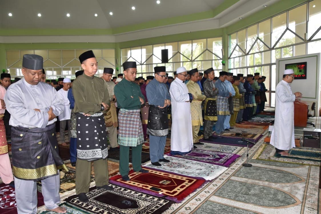 raya.jpg