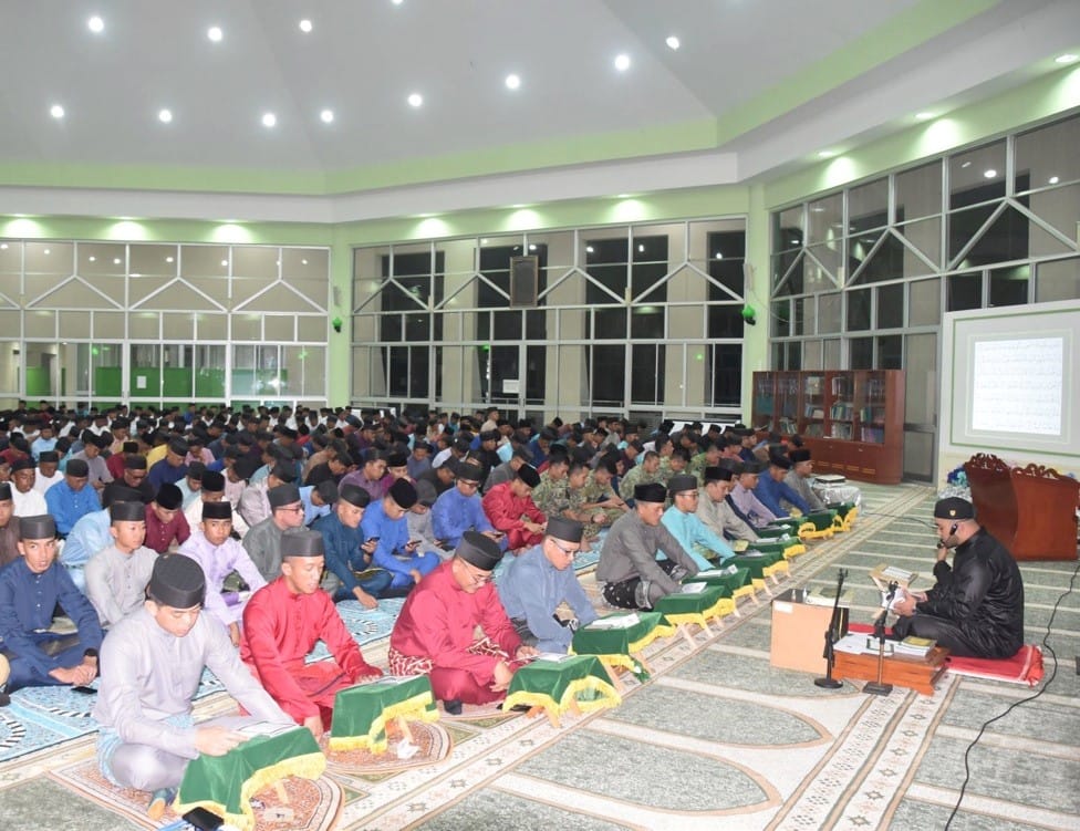 HUT 3.jpg