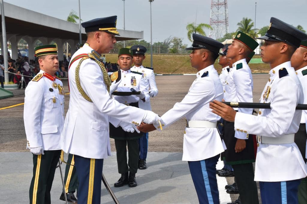 Upacara Perbarisan Tamat Latihan Rekrut Lelaki Pengambilan ke 171 4.jpg