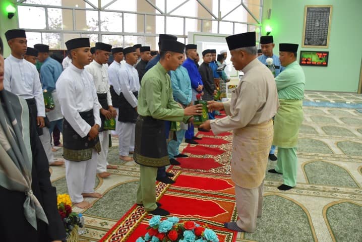 MAJLIS KHATAM AL-QURAN DAN DOA KESYUKURAN DAN MAJLIS BERSUNGKAI IL ABDB 5.jpg
