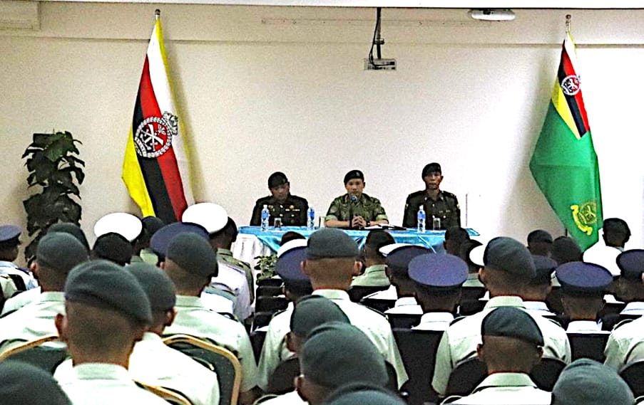 SESI PERJUMPAAN YM KOMANDAN IL ABDB BERSAMA REKRUT LELAKI PENGAMBILAN KE 174.png