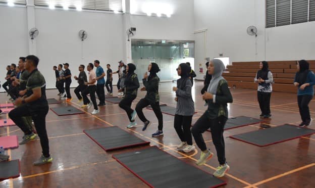 TABATA BERSAMA KOMANDAN4.jpg