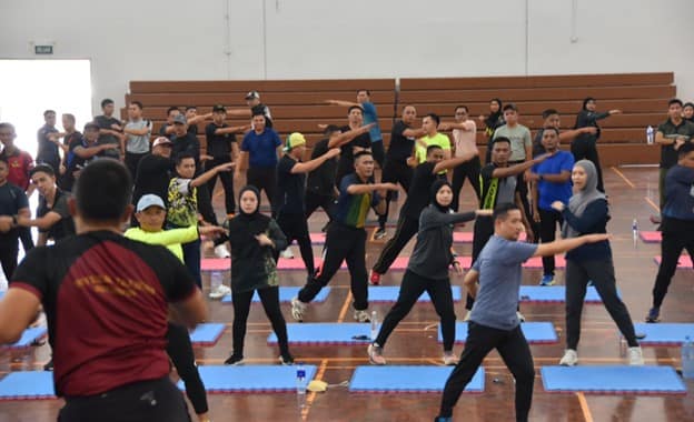 TABATA BERSAMA KOMANDAN5.jpg