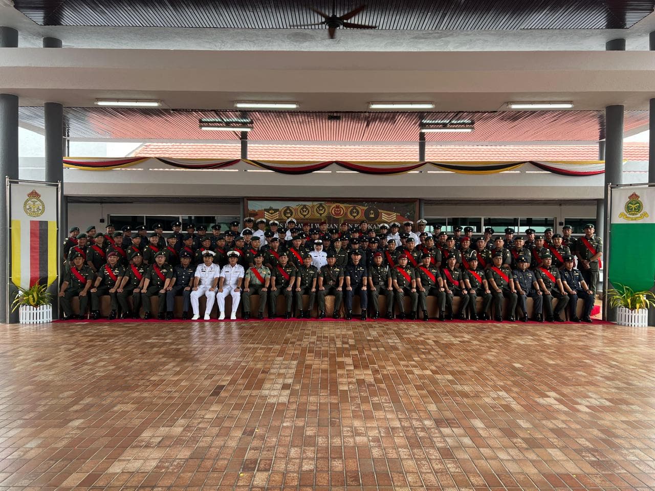FORCE SERGEANT MAJOR ROYAL BRUNEI ARMED FORCES’ SESSION WITH THE LEADERS OF THE WARRANT OFFICERS LEADERSHIP AND MANAGEMENT COURSE 2024.png