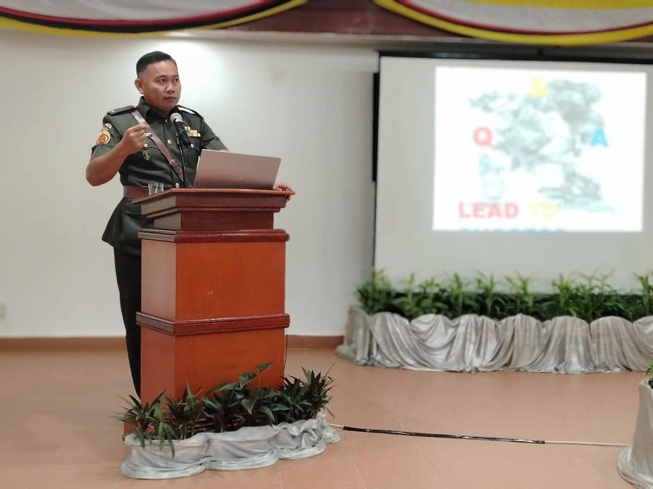 FORCE SERGEANT MAJOR ROYAL BRUNEI ARMED FORCES’ SESSION WITH THE LEADERS OF THE WARRANT OFFICERS LEADERSHIP AND MANAGEMENT COURSE 20241.png