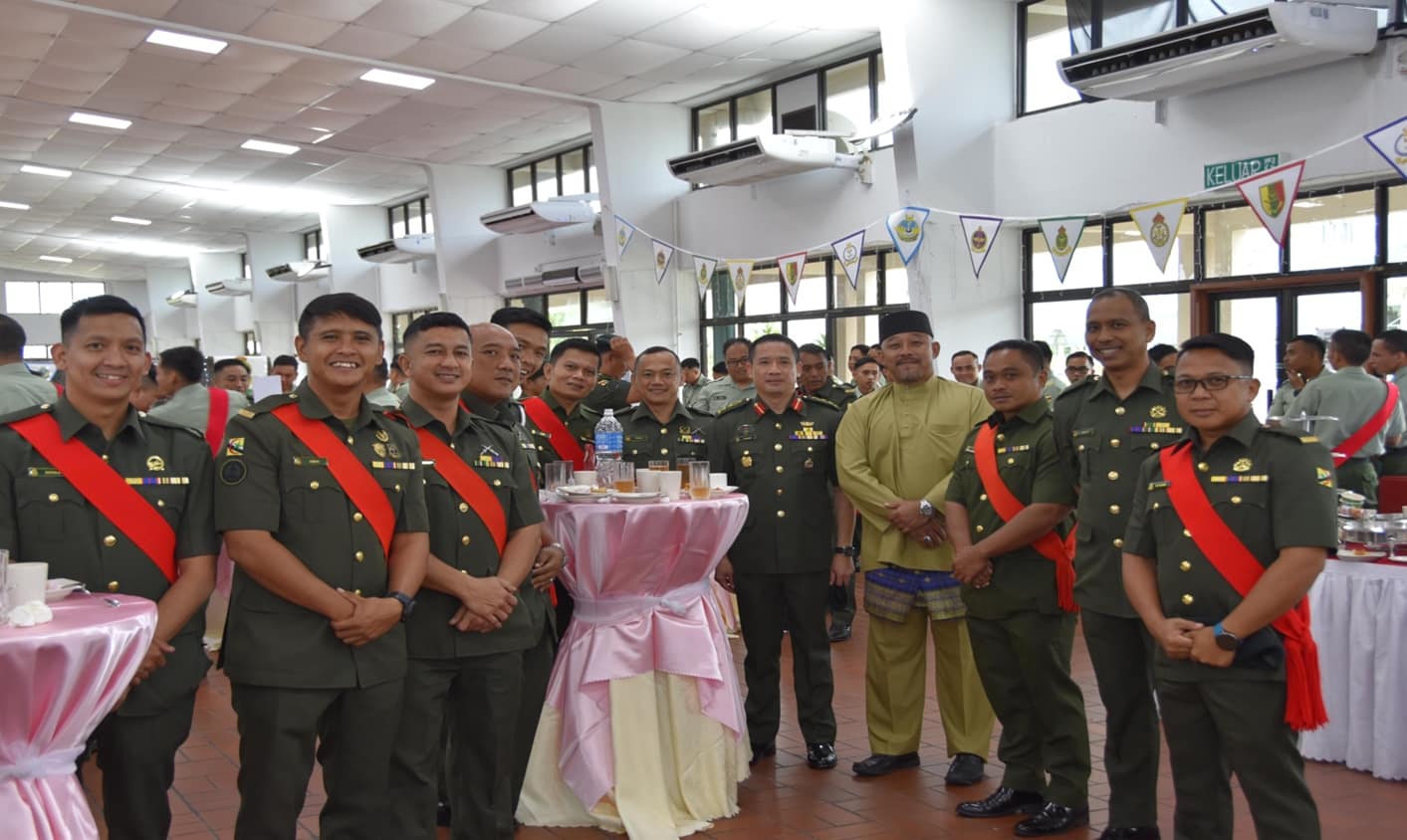 INSTITUT LATIHAN ANGKATAN BERSENJATA DIRAJA BRUNEI MERAIKAN SAMBUTAN HARI GURU KE-34 5.png