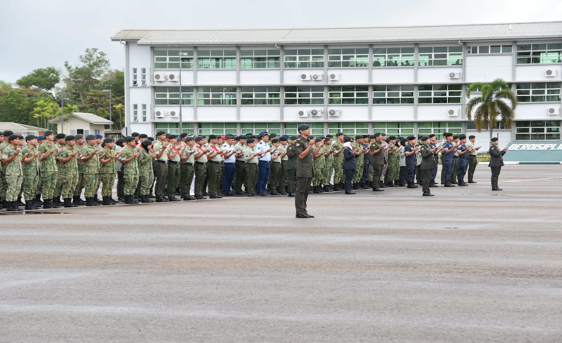 TRAINING INSTITUTE ROYAL BRUNEI ARMED FORCES COMMANDANT’S PARADE 2.png