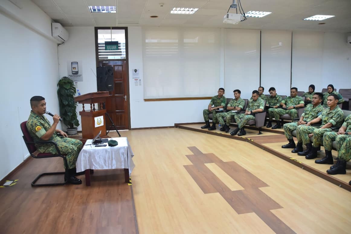 THE REGIMENT SERGEANT MAJOR SESSIONS WITH TRAINING INSTITUTE OF ROYAL BRUNEI ARMED FORCES (TI RBAF) SENIOR RANKS 2.png