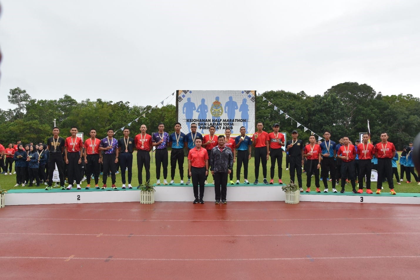 Anggota IL ABDB mengikuti acara Half Marathon ABDB 5.jpg