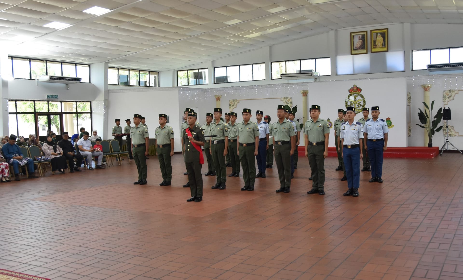 Majlis Kenaikan Pangkat bagi Pegawai Tidak Bertauliah Rendah SIRI 4 2024 03.jpg