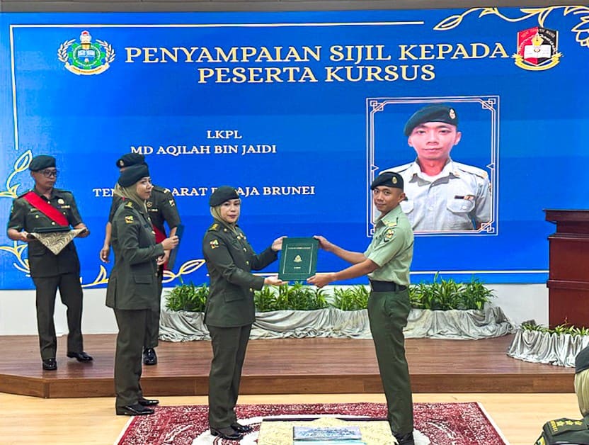 Majlis Penyampaian Sijil dan Penutupan Kursus Logistik Pertengahan Siri 1 2025 03.jpg