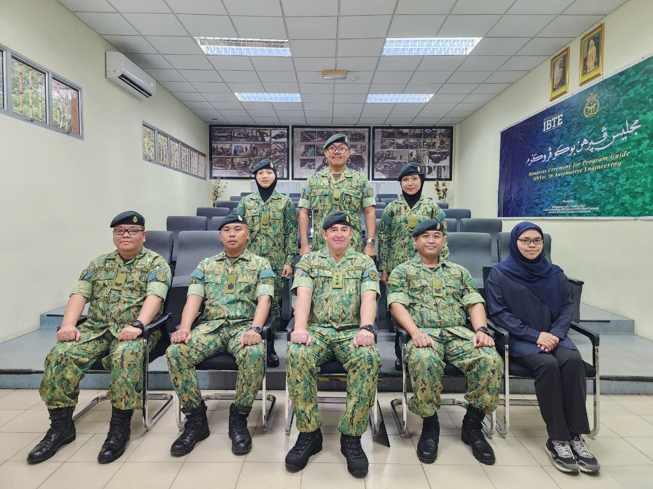 Majlis Pembukaan Bengkel Pemeliharaan & Pembaikan Harris RF7800M-MP Multiband Manpack Radio dan Harris RF7800V-HH VHF Handheld Falcon III (Level 3) Sesi 2 2025.jpg